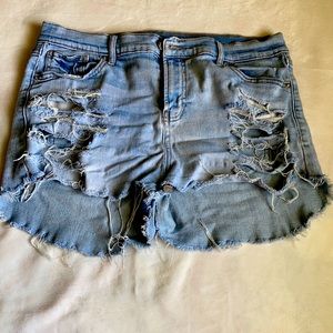 High waisted  distressed jeans shorts